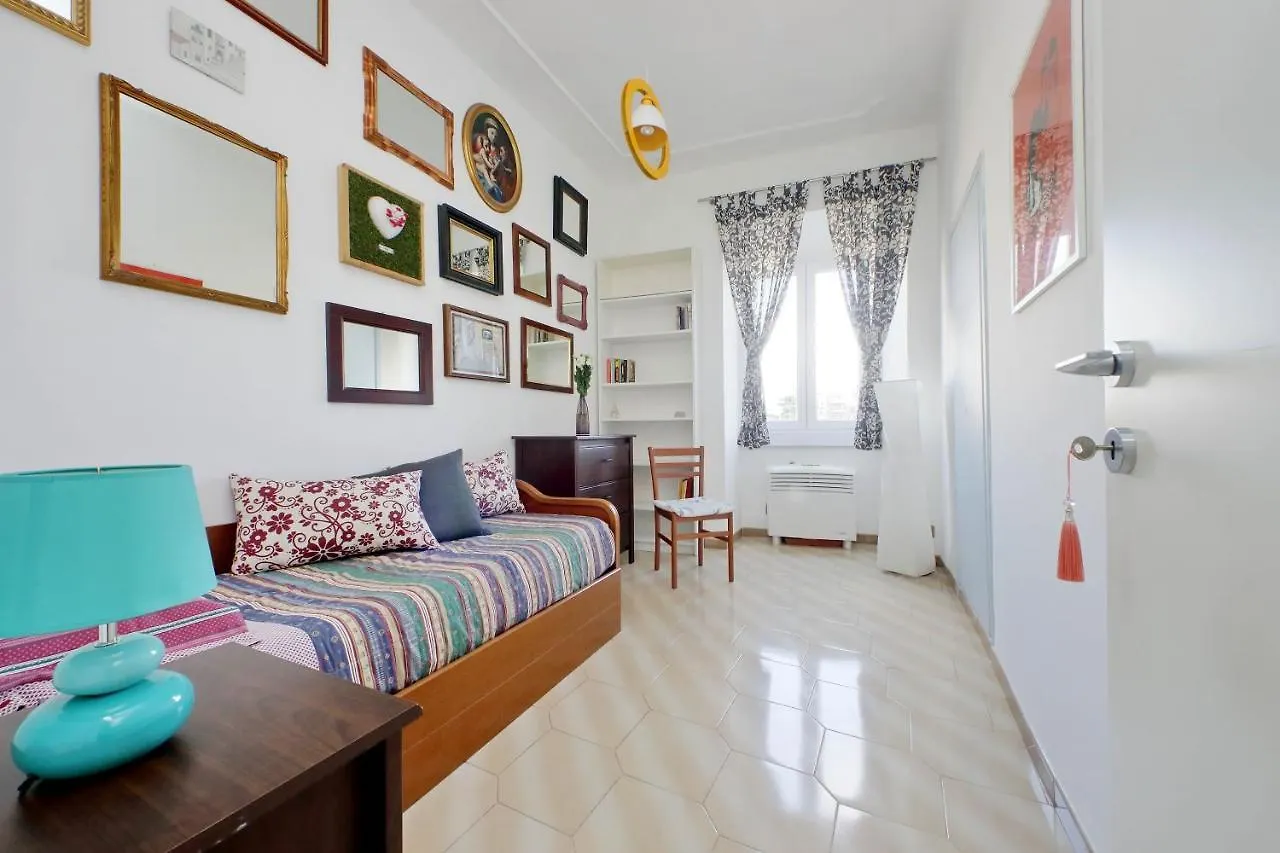 Casa Rossi Roma Apartment Italy