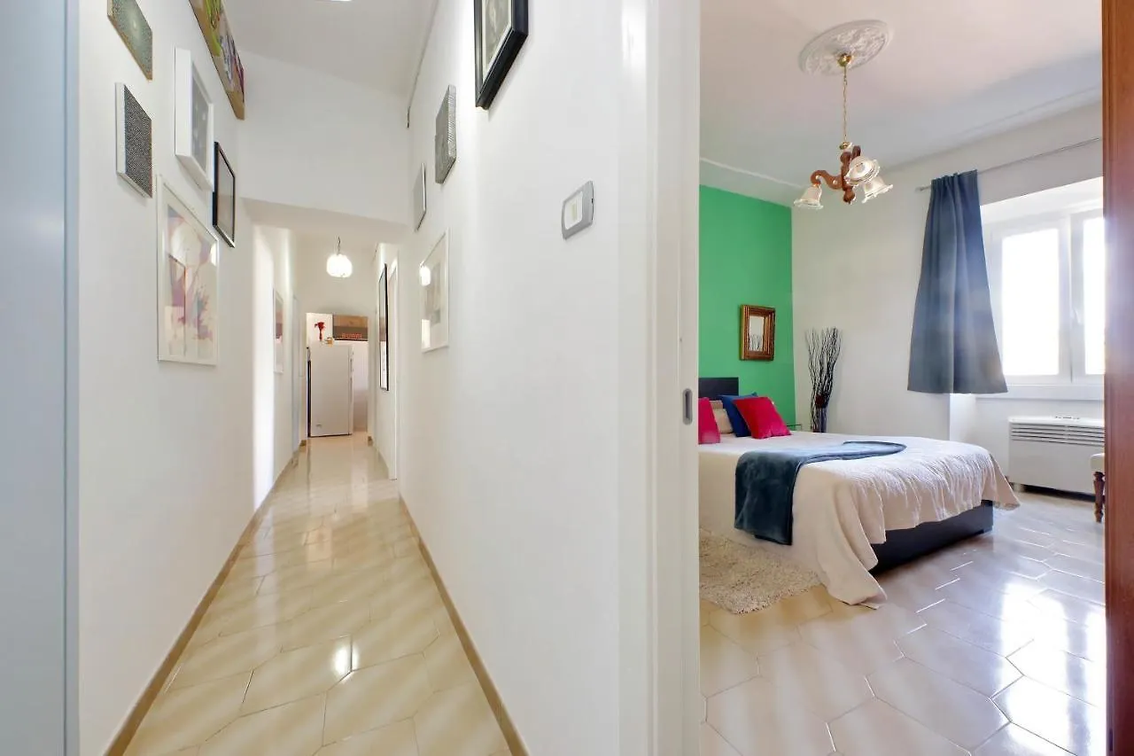 Casa Rossi Roma Apartment
